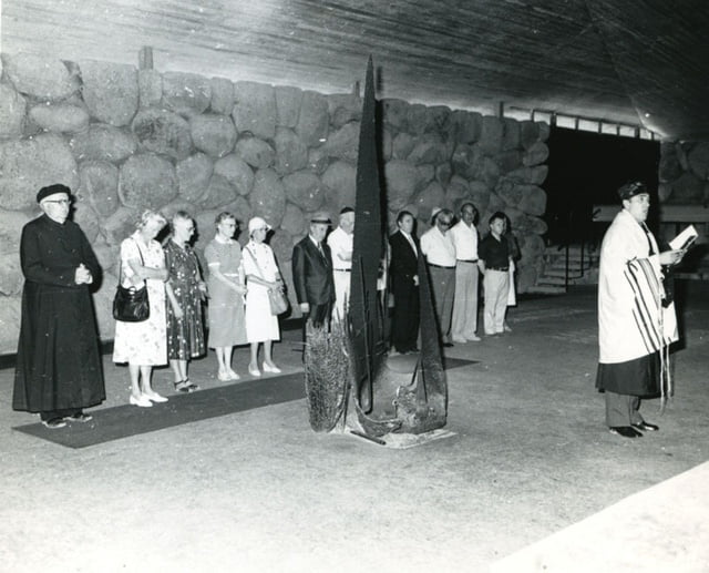 Cérémonie en honneur à l'abbé Gosselin le 10 juin 1981 