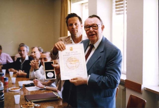 24 mai 1985, cérémonie