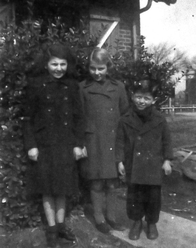 Charlotte, Paulette et André