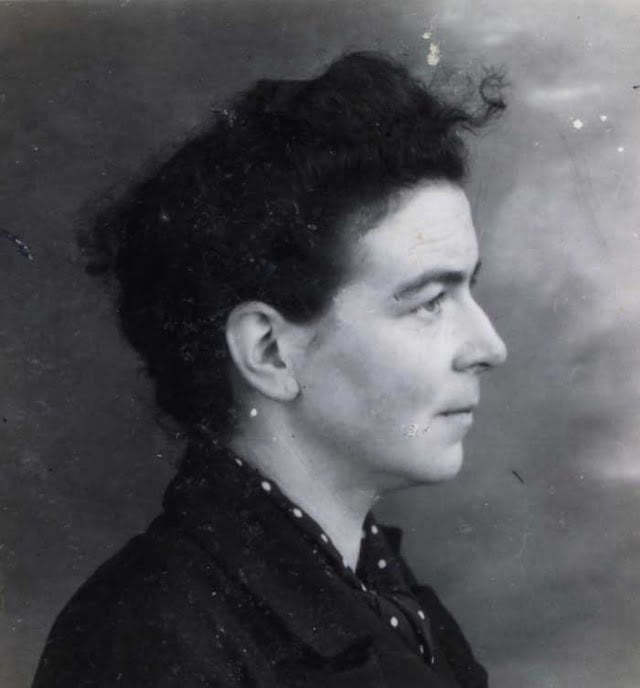 Laure Elodie Taihlades