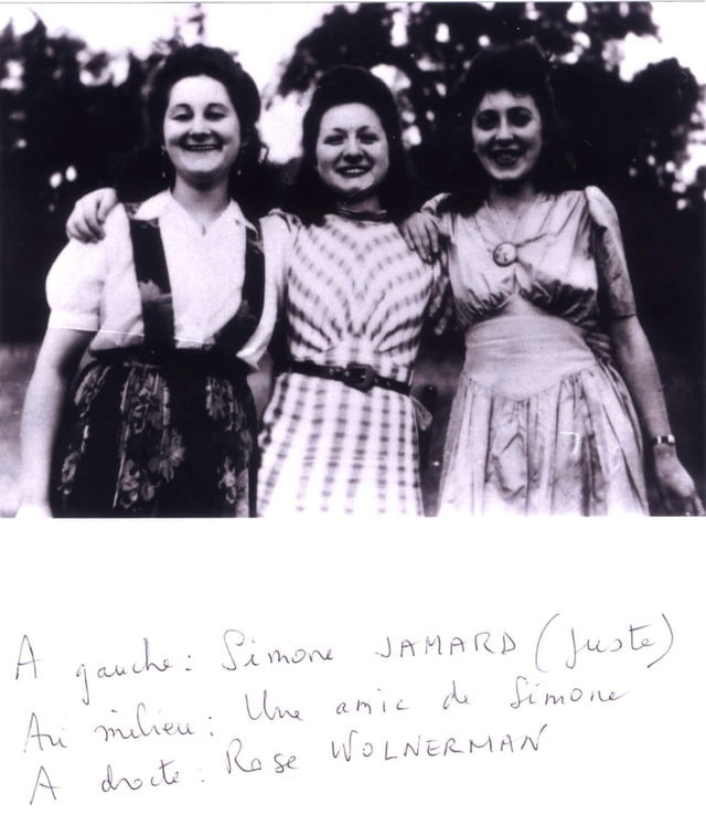 de gauche à droite Simone Feranune amie de Simone et Rose Wolnerman