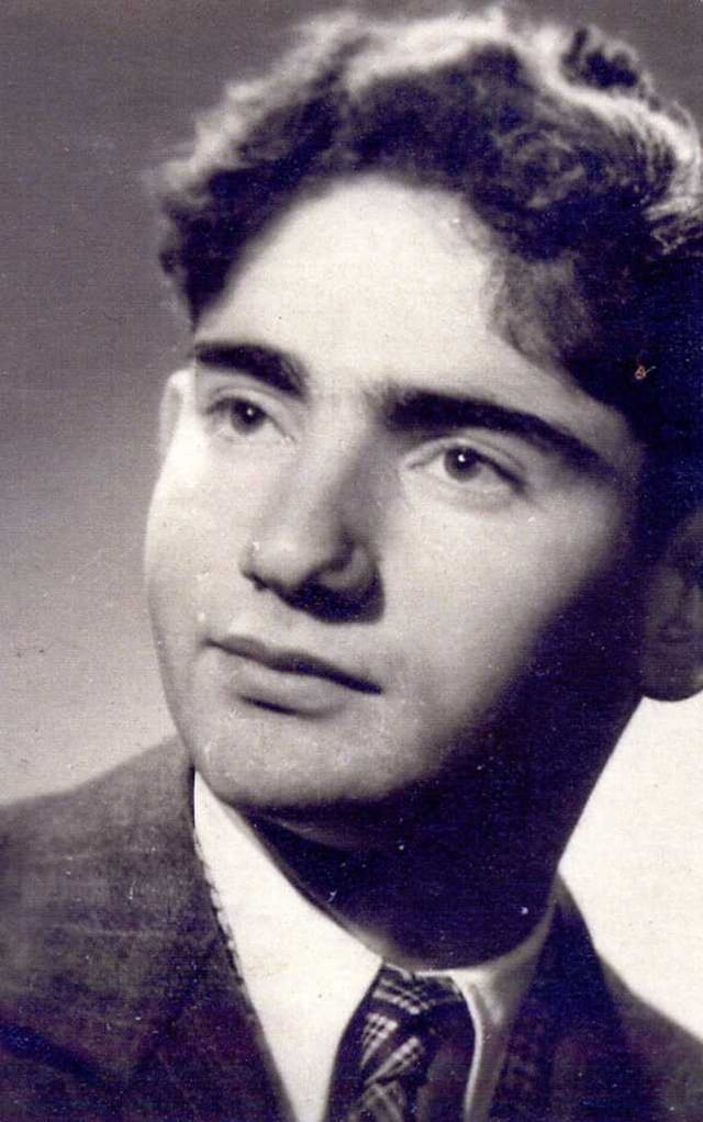 Fin 1945, Bernard Simon