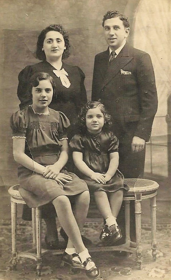EN 1939 Famille CHASKLOWISZ Josef avec sa famme Etla Rachel et les deux enfants Lisette et Margot