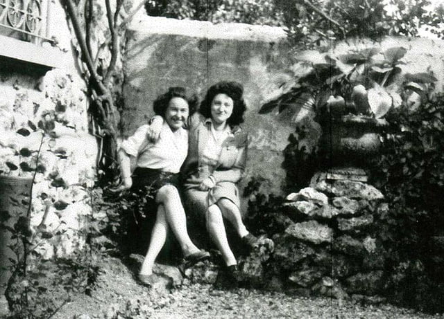 Janine Joly et Léa Dluganoga