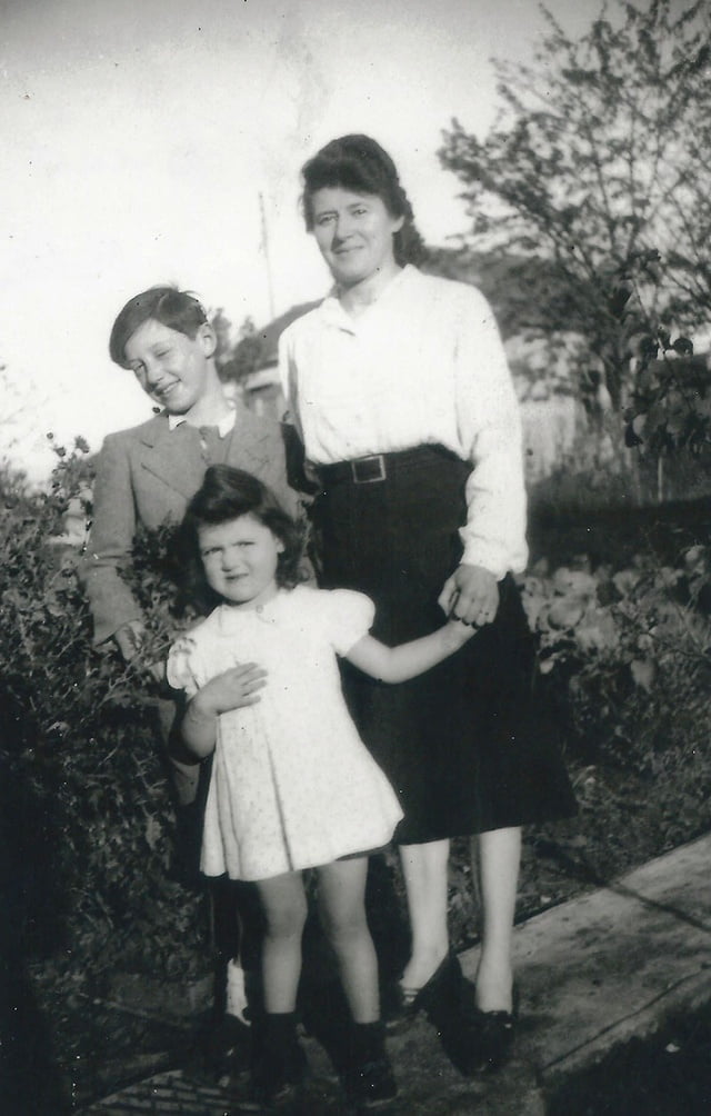 Léontine Breuil et Michel et Danièle Falk