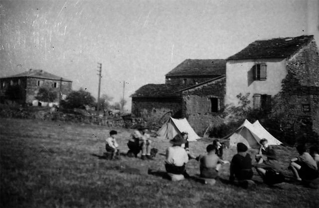 Marcel Bourgouin avec à sa droite le petit martin 5 ans et demi