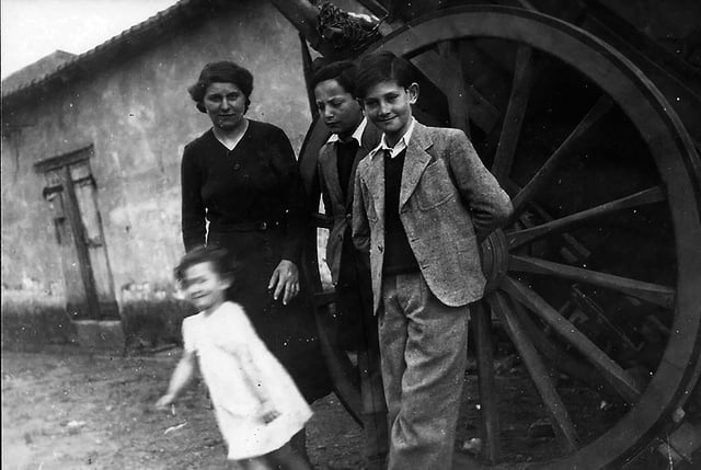 Avril 44, Marguerite Copet Philippe Hubert et Florence Heilbronn