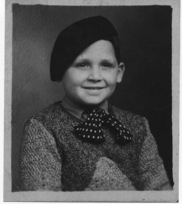 Elie Bitton à l'âge de 7 ans et demi quand il était caché dans une ferme en Savoie