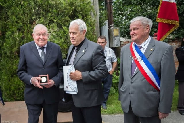 Remise de la médaille