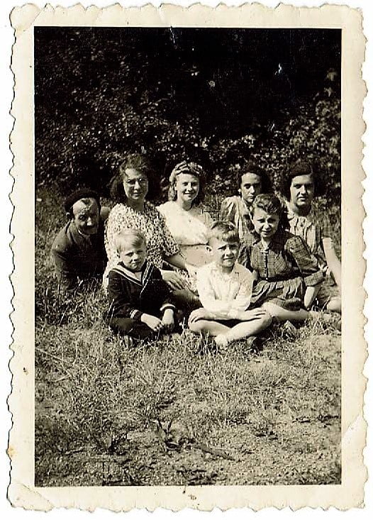 23 juillet 1945, les enfants Quatreville et les enfants Rozencwajg