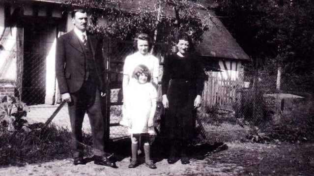 henri, solange et leurs 2 filles Madeleine l'aînée et Jeanne la benjamine