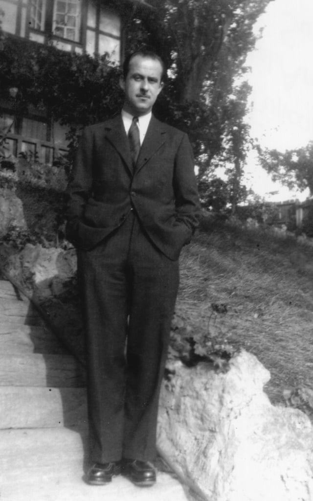 Pierre sur le perron