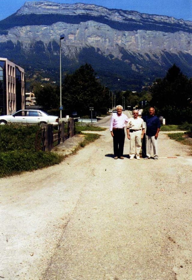 photo prise le 18 août 2002 après plus de 58 ans au même endroit à Meylan (grenoble)