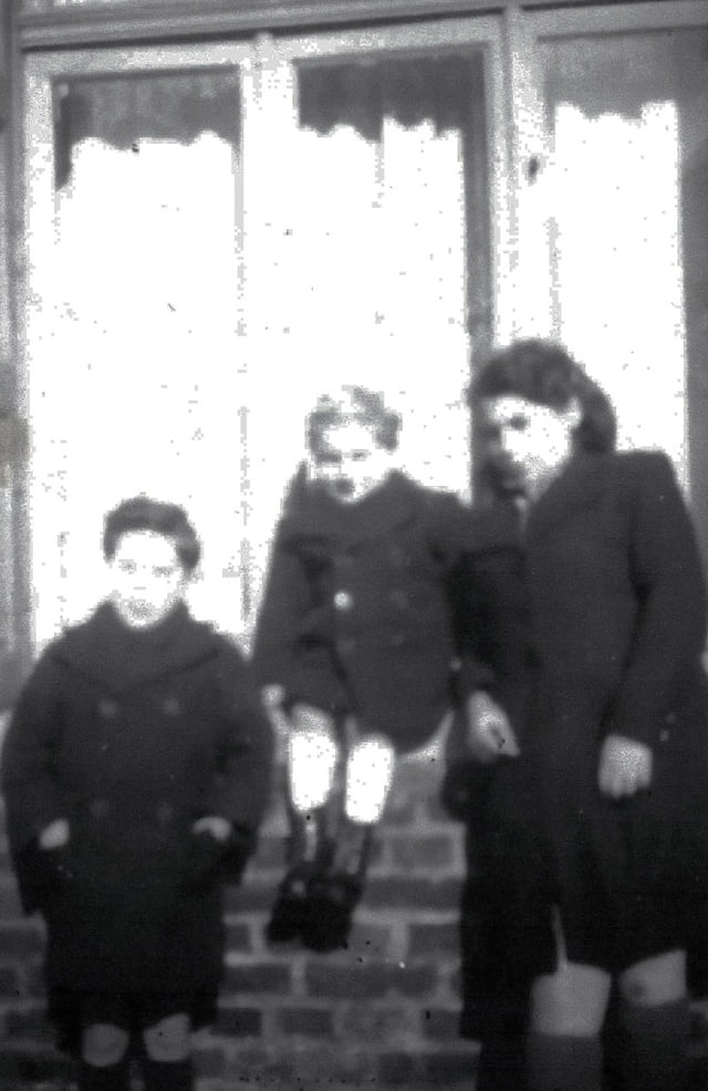 de gauche à droite Serge et Ivan DAVID et Maryse