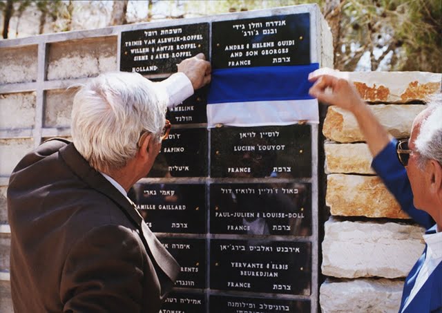 Dévoilement de la plaque