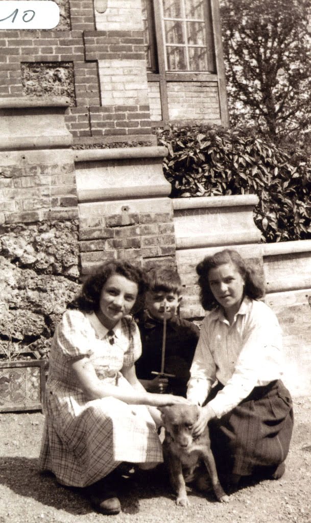 Sara, Maurice, Bella Dyment à Louveciennes